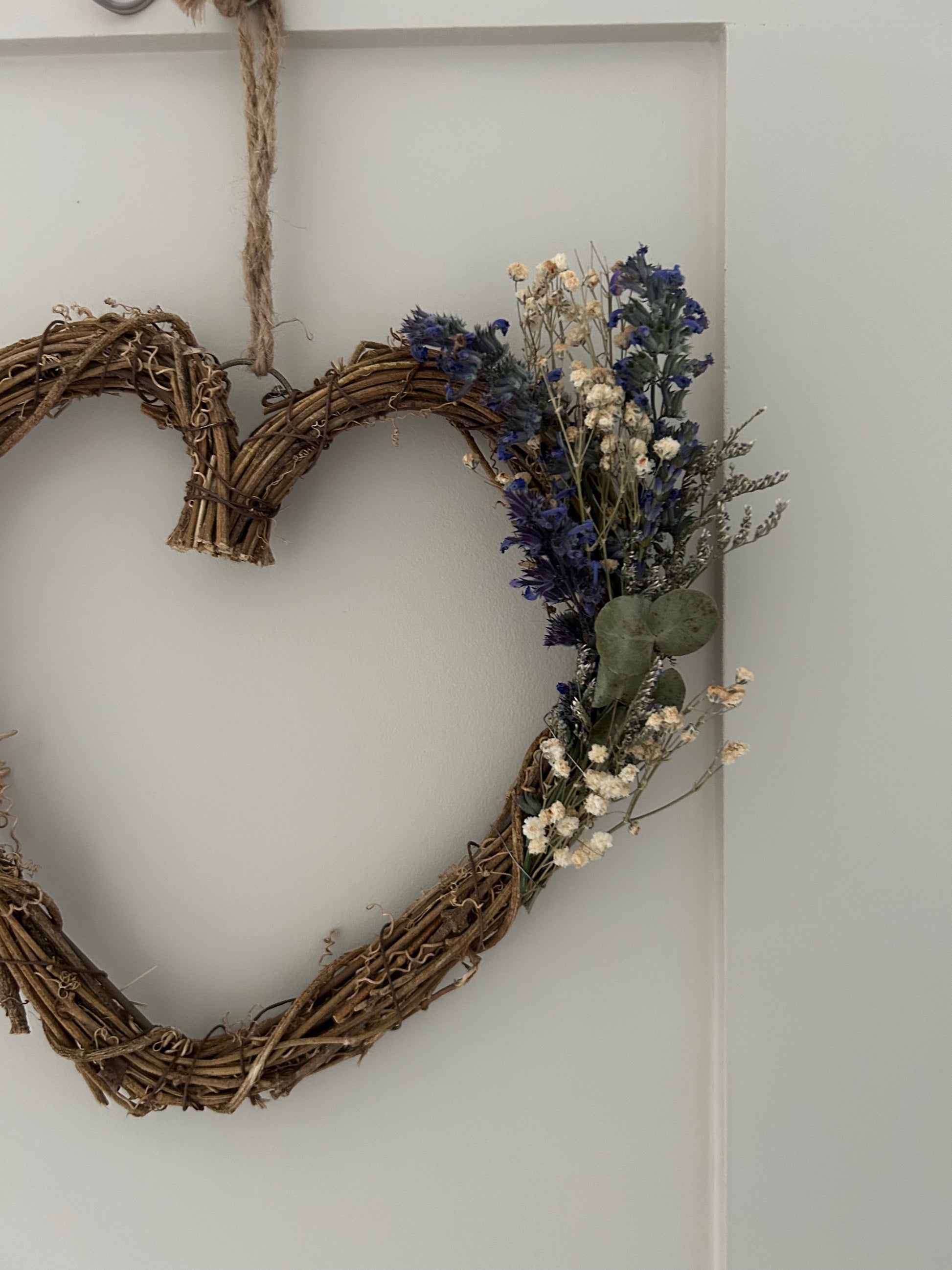 (Ready to dispatch) Heart Catmint and Gypsophilas mix 25cm
