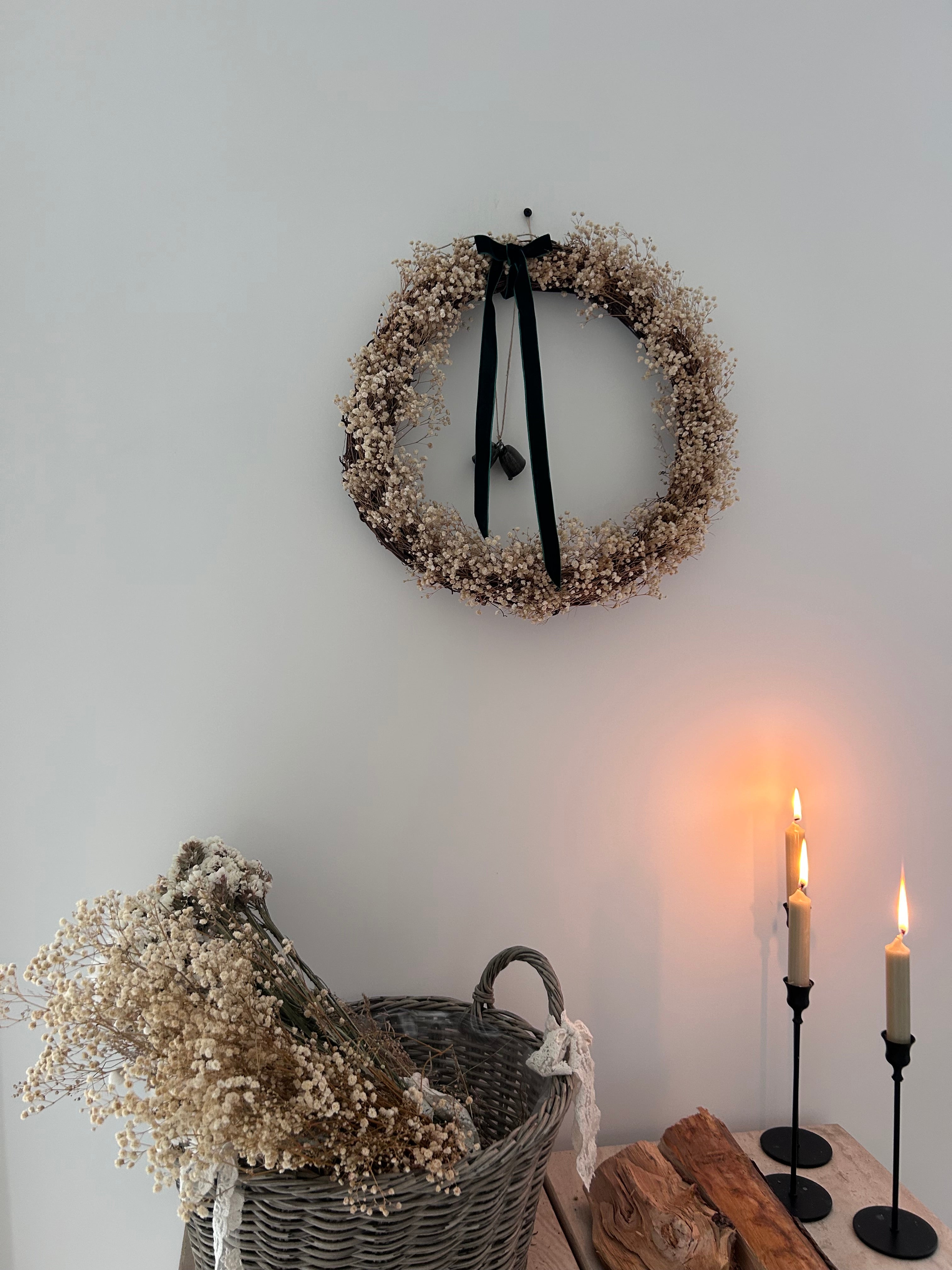 ‘Fern’ Gypsophilas Wreath finished with a dark green velvet bow (bells optional)