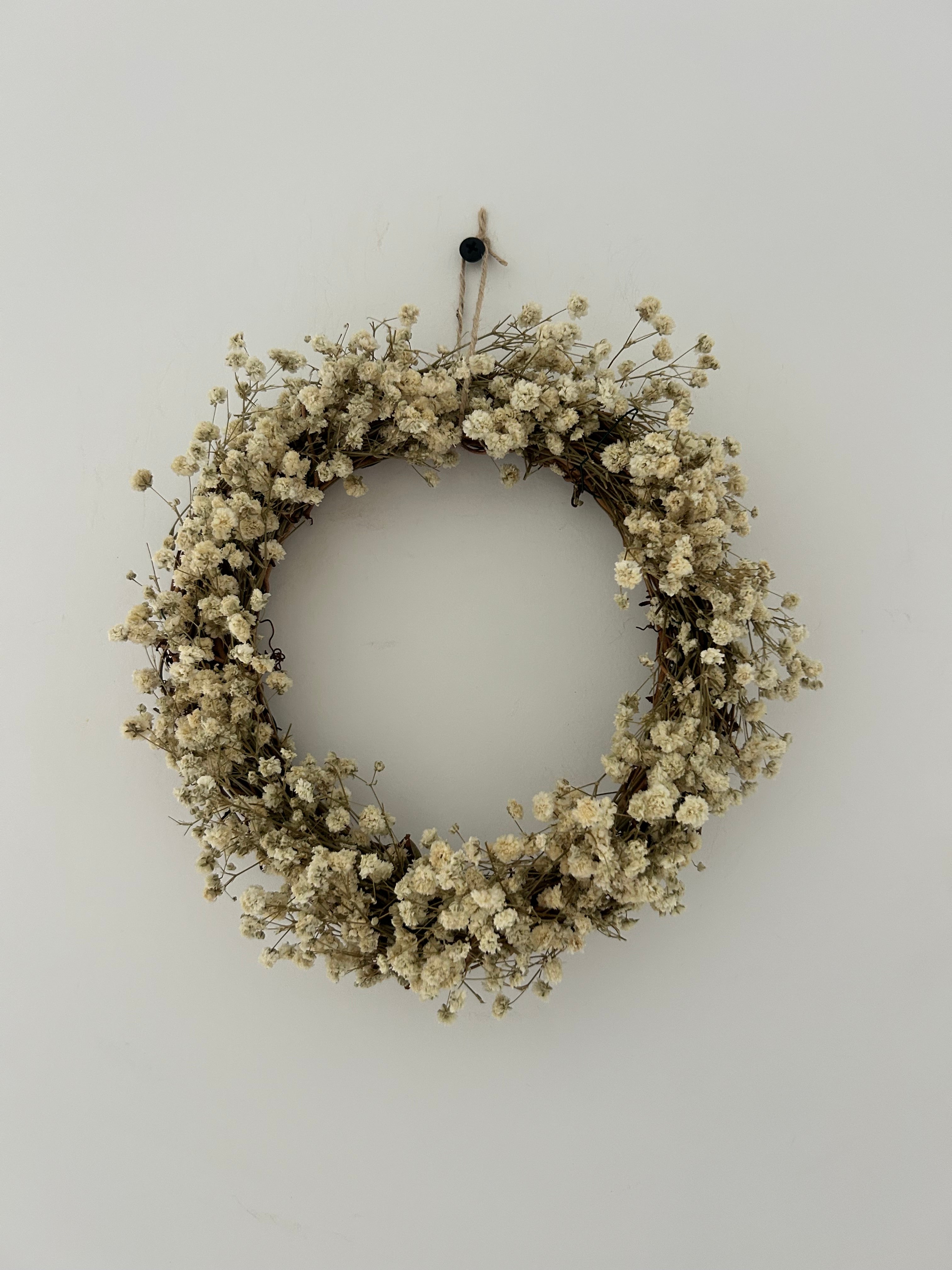 ‘Darcie’ Gypsophila Wreath