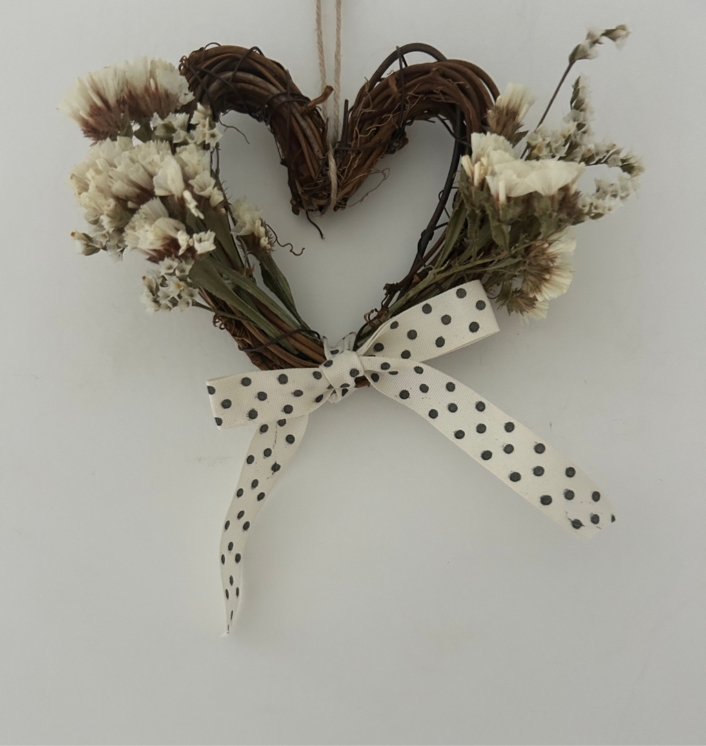 Mini Heart Wreath 10cm (sample 6)