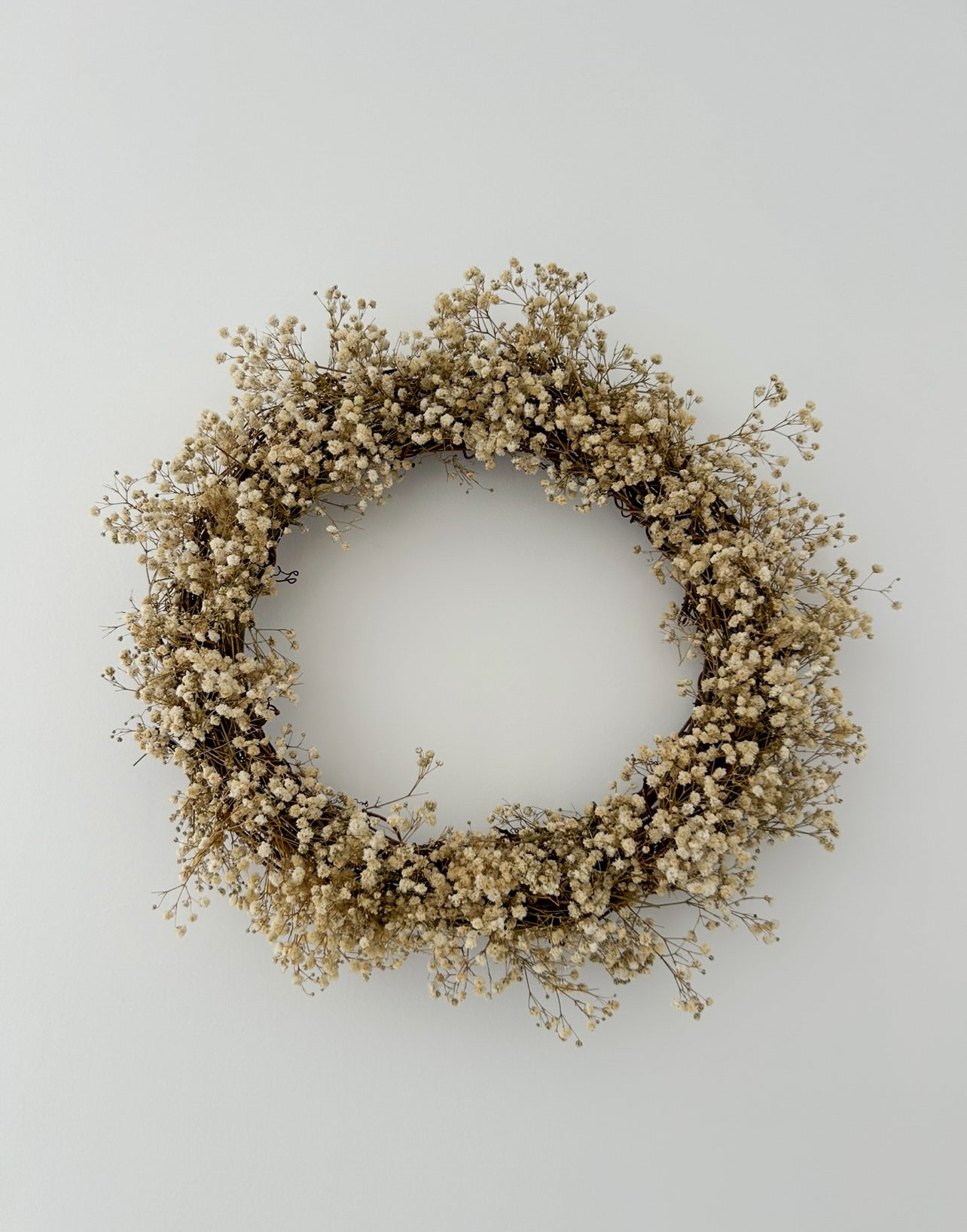 ‘Darcie’ Gypsophila Wreath