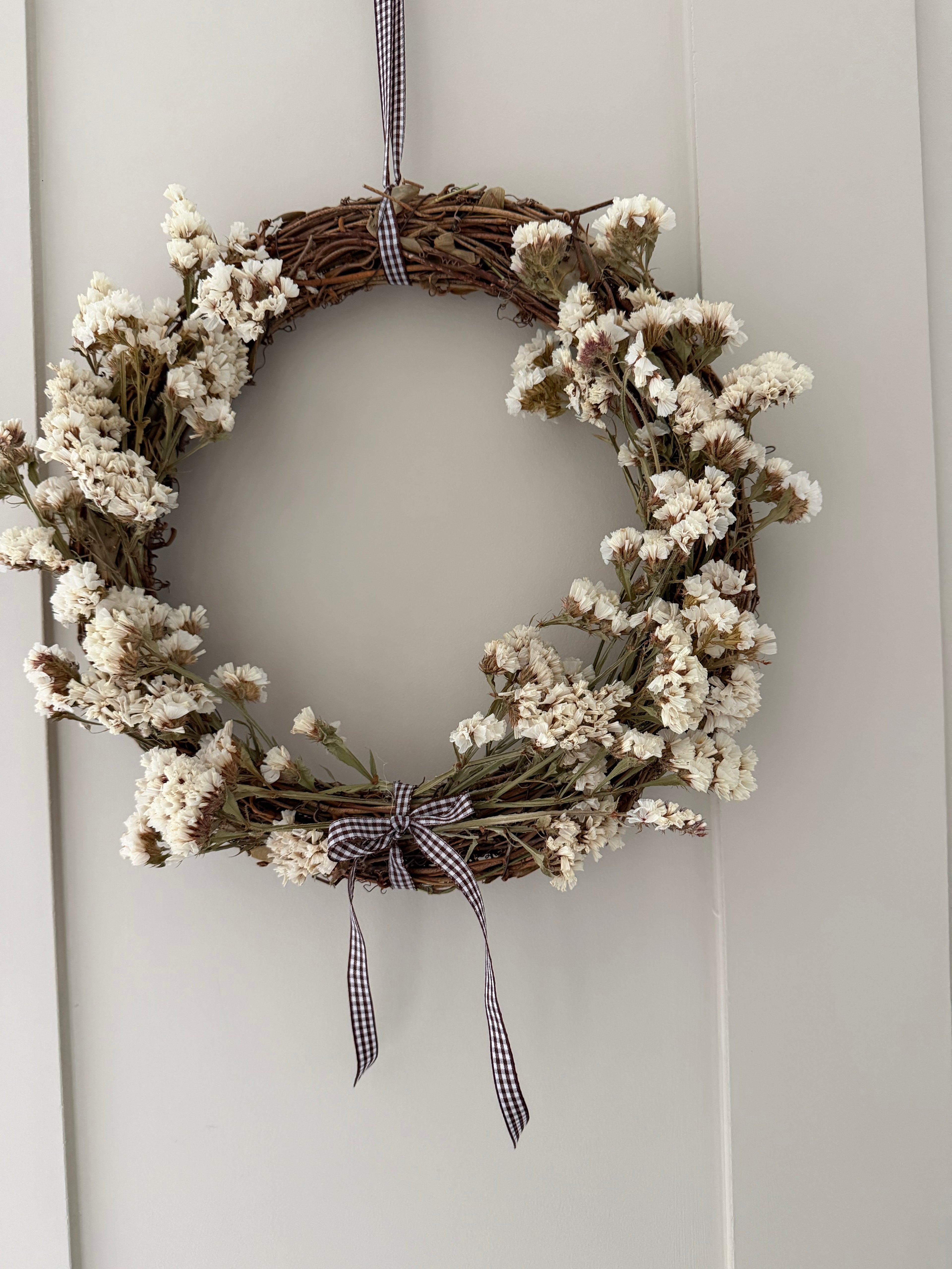 *Sample one off* 30cm Wreath with White Statice and Dark Brown Gingham Bow