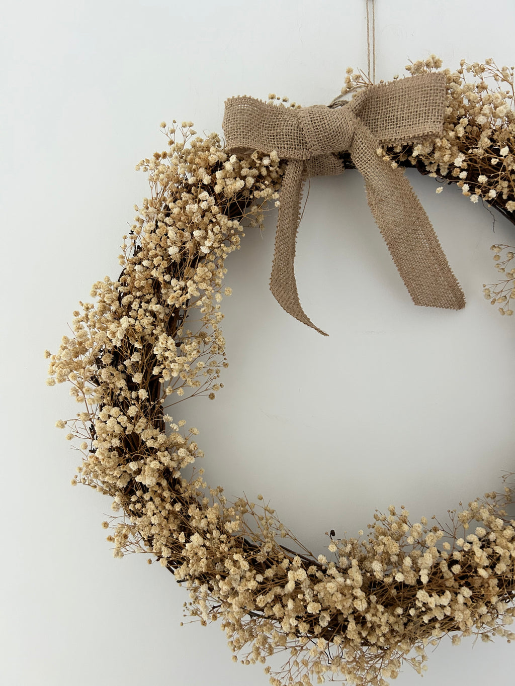 SAMPLE (one off) * READY TO BE DISPATCHED* gypsophilas wreath with jute bow 40cm
