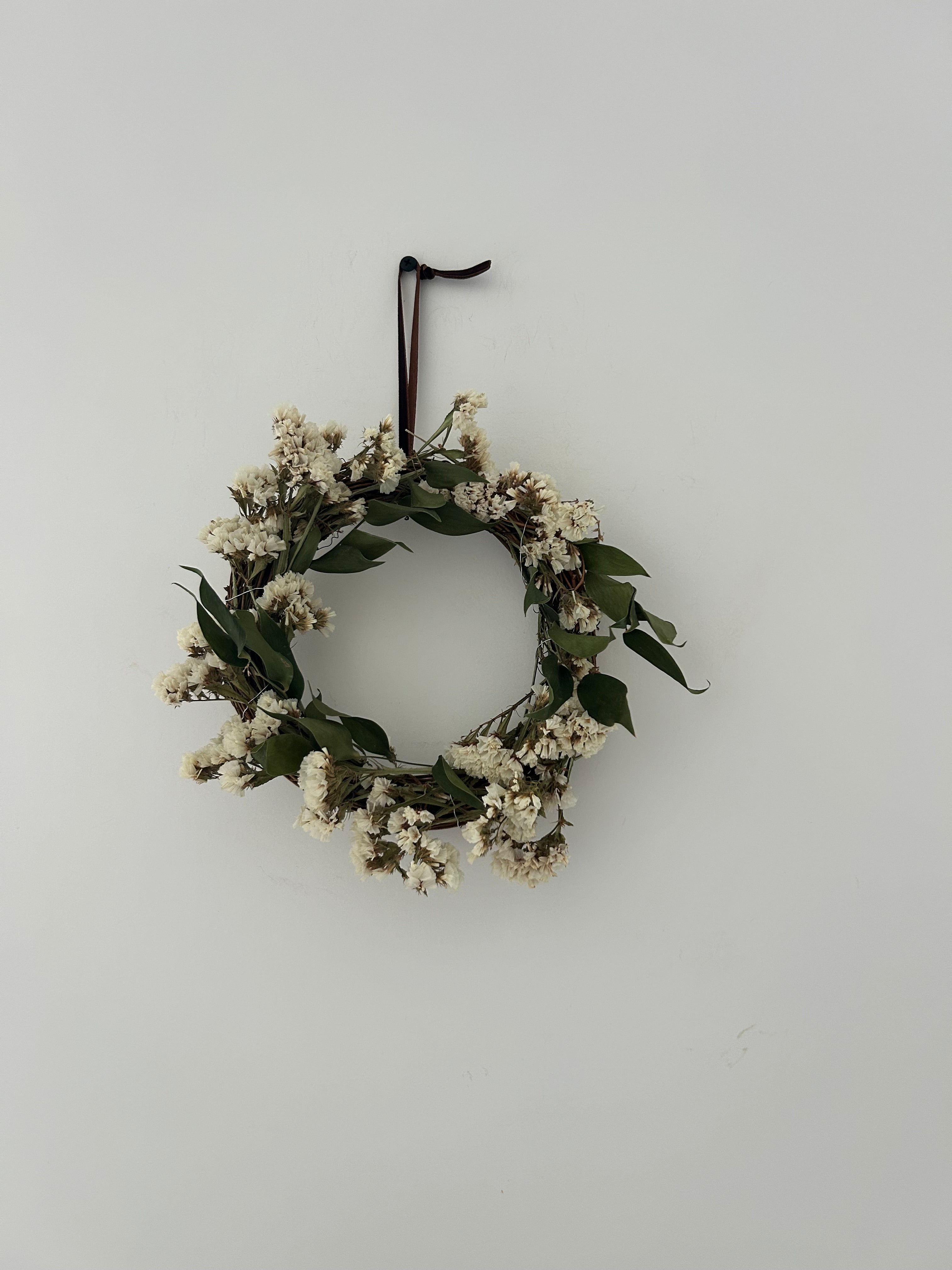 Forest’ Wreath with White Statice and Ruscus 20cm