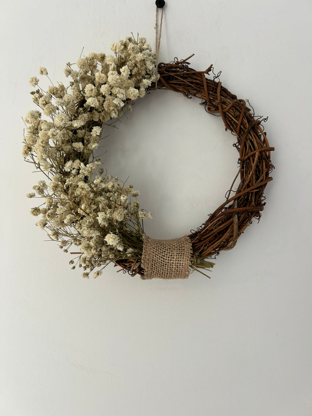 ‘Maeve’ Wreath with Gypsophila 20cm